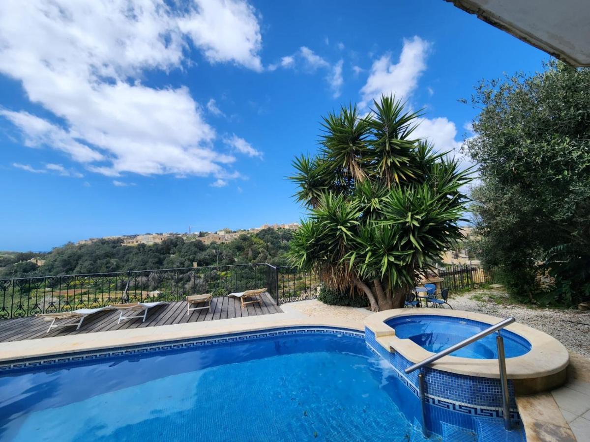 Gozo Island Escape Sleeps 4 With Private Bathroom Ghajn il-Kbira  Exterior photo